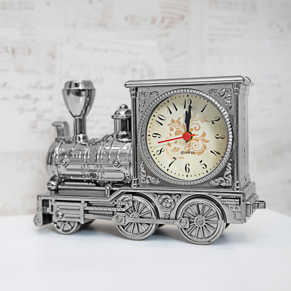 Analog Wecker mit Quarz-Uhrwerk "Lokomotive"