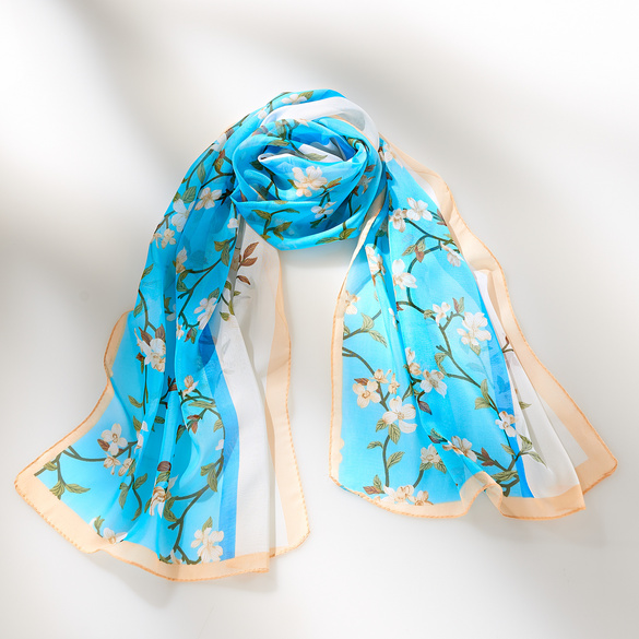 Chiffon-Schal mit Blütenmuster hellblau