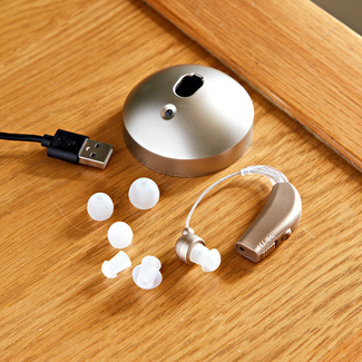 Hinter-dem-Ohr Hörgerät mit USB Hinter-dem-Ohr Hörgerät mit USB