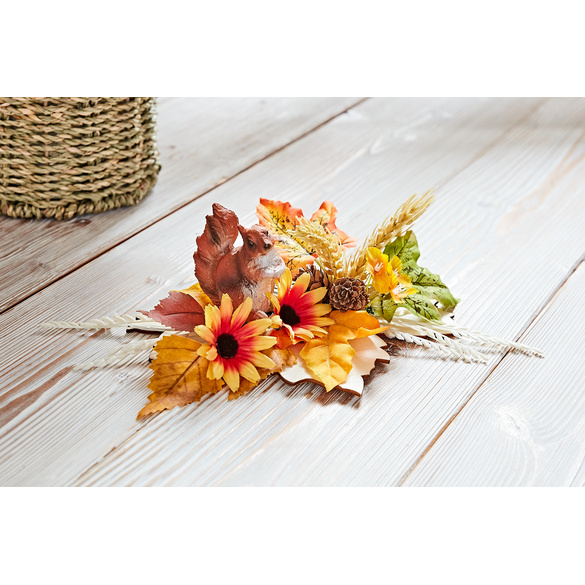 Sonnenblumengesteck Tischleger mit Eichhörnchen