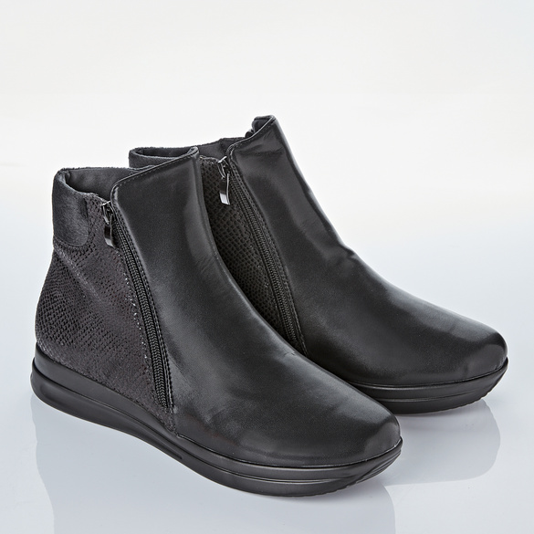 Pagen Stiefelette "Olga" schwarz