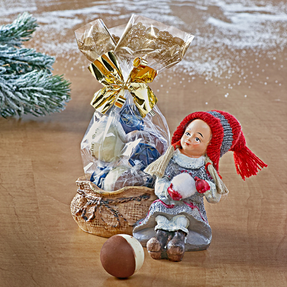 Winterkind "Lisa" mit Konfekt
