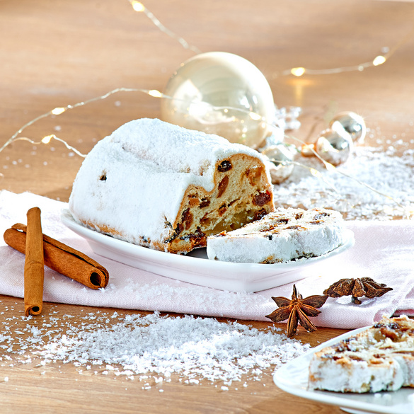 Porzellan-Schale mit Bratapfel-Stollen