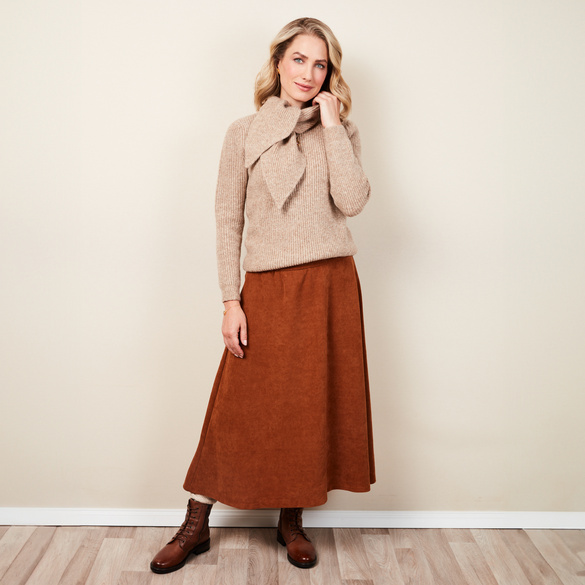 Strickpullover mit Schal beige
