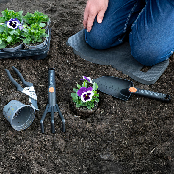 Garten-Komplettset für Pflege + Pflanzarbeiten 4-tlg. Black+Decker